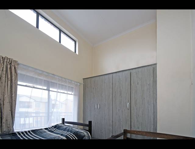 2 BEDROOM TOWNHOUSE FOR SALE IN NORTH RIDING